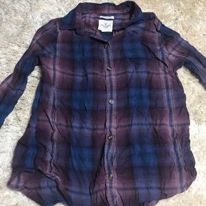 American Eagle women’s boyfriend fit flannel